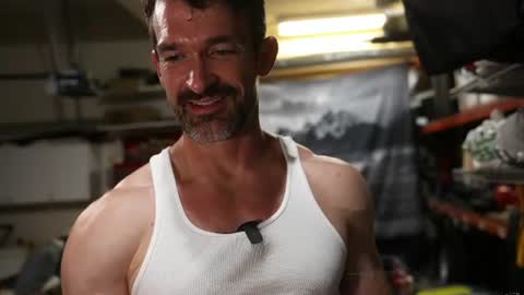 Snapshot of maximus_787 chatting on 07/04/26, 01:01 Maximus7871 online show from 07/04/26, 01:01