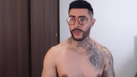 Independent Model online show from 12/18/24, 07:47
