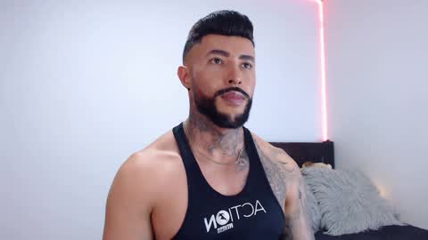 Independent Model online show from 09/18/25, 05:09