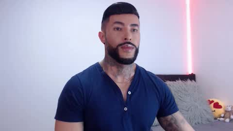 Independent Model online show from 10/26/25, 01:55