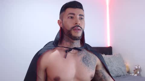 Independent Model online show from 10/30/25, 03:41