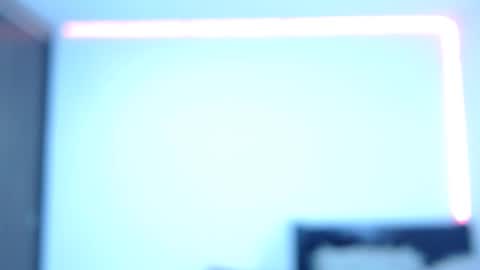 Snapshot of maximus_golden chatting on 12/17/25, 03:23 Independent Model online show from 12/17/25, 03:23