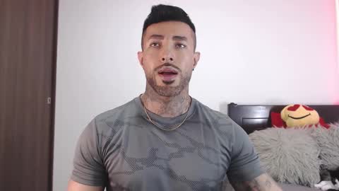 Snapshot of maximus_golden chatting on 02/27/26, 04:12 Independent Model online show from 02/27/26, 04:12