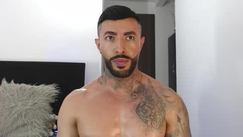 Independent Model online show from 05/18/26, 04:07