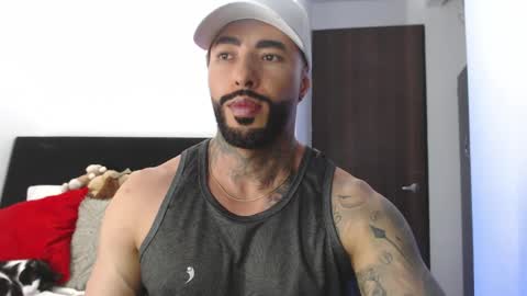 Independent Model online show from 05/26/26, 03:35