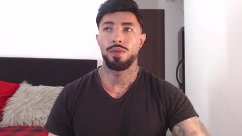 Snapshot of maximus_golden chatting on 06/29/26, 02:18 Independent Model online show from 06/29/26, 02:18