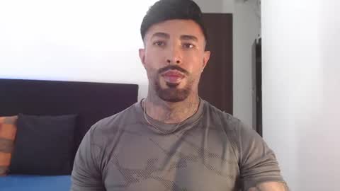 Snapshot of maximus_golden chatting on 07/21/26, 02:47 Independent Model online show from 07/21/26, 02:47