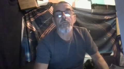 Snapshot of maximus_oreally chatting on 04/01/26, 12:39 Max online show from 04/01/26, 12:39