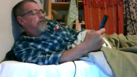 Snapshot of maximus_oreally chatting on 04/19/26, 09:41 Max online show from 04/19/26, 09:41