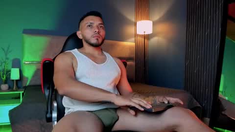 Snapshot of maximusclark chatting on 02/05/26, 02:49 Maximus Clark online show from 02/05/26, 02:49