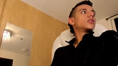 Snapshot of maximuss_19 chatting on 12/11/24, 11:21 Maximus online show from 12/11/24, 11:21