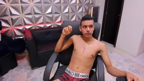 Snapshot of maximuss_19 chatting on 01/03/25, 04:16 Maximus online show from 01/03/25, 04:16