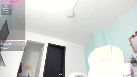 Snapshot of maximuss_19 chatting on 01/20/25, 10:26 Maximus online show from 01/20/25, 10:26