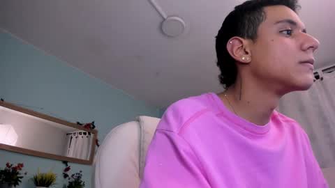 Snapshot of maximuss_19 chatting on 01/25/25, 07:39 Maximus online show from 01/25/25, 07:39