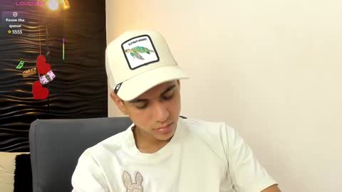 Snapshot of maximuss_19 chatting on 02/15/25, 08:22 Maximus online show from 02/15/25, 08:22