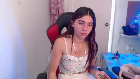 maxinesex_ online show from 11/13/25, 06:07