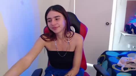 maxinesex_ online show from 11/25/25, 02:17