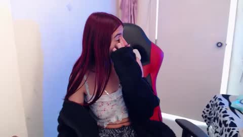 maxinesex_ online show from 12/18/25, 02:23