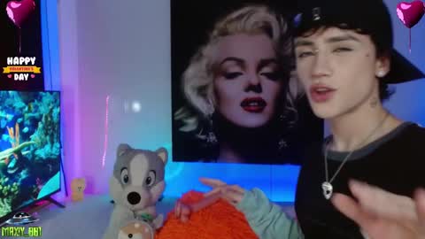 Max online show from 02/08/25, 07:48