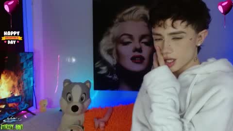 Max online show from 02/12/25, 06:08