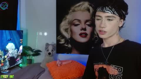 Max online show from 11/20/25, 07:19