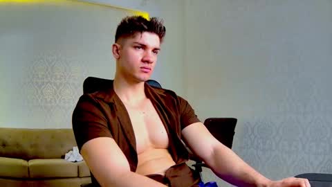 MaxKaiden online show from 03/05/26, 06:20