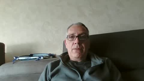 Snapshot of maxou569 chatting on 03/09/25, 08:18 maxou569 online show from 03/09/25, 08:18