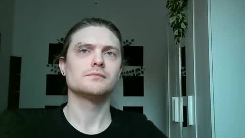 Snapshot of maxs_93 chatting on 02/08/26, 01:25 maxs_93 online show from 02/08/26, 01:25