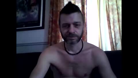 Snapshot of maxthewolf chatting on 01/15/26, 03:49 MaxTheWolf online show from 01/15/26, 03:49