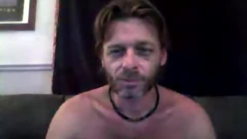 Snapshot of maxthewolf chatting on 07/13/26, 08:00 MaxTheWolf online show from 07/13/26, 08:00