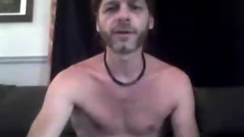 Snapshot of maxthewolf chatting on 07/15/26, 06:57 MaxTheWolf online show from 07/15/26, 06:57