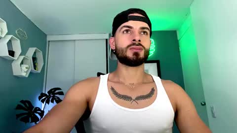 Maxi online show from 11/21/25, 10:30