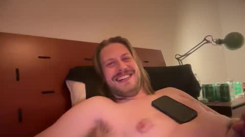 Max Watts online show from 11/06/25, 12:33
