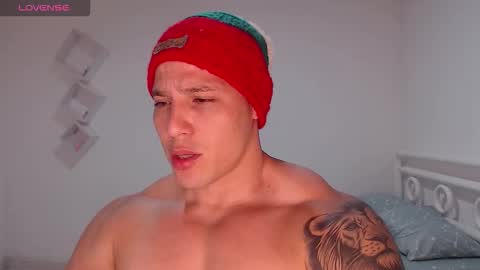 Max online show from 12/18/25, 07:47