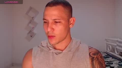 Max online show from 02/17/26, 01:13