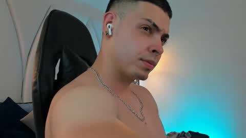 MAX online show from 03/08/25, 09:51