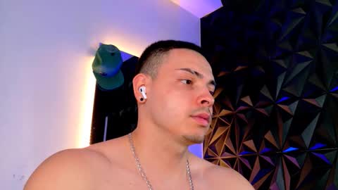 MAX online show from 11/17/25, 12:05