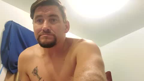 Max online show from 10/20/25, 07:31