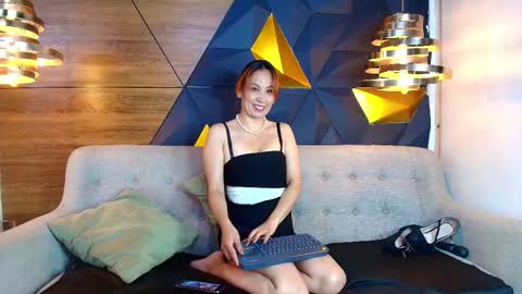 Snapshot of maxx_caprice chatting on 11/14/25, 03:38 gabby online show from 11/14/25, 03:38