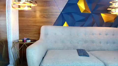 Snapshot of maxx_caprice chatting on 11/30/25, 03:10 gabby online show from 11/30/25, 03:10