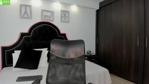 Maxxi online show from 02/19/25, 03:06