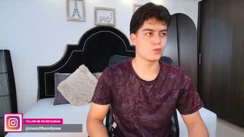 Maxxi online show from 09/14/25, 01:49