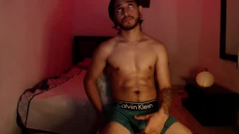 maxximus_10 online show from 01/28/25, 08:57