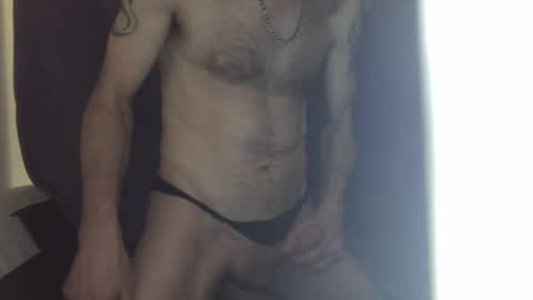 Snapshot of maxxou69hot chatting on 03/30/26, 05:30 maxxou69hot online show from 03/30/26, 05:30