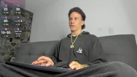 Snapshot of maxxx_bigcock chatting on 06/20/26, 11:07 Max online show from 06/20/26, 11:07