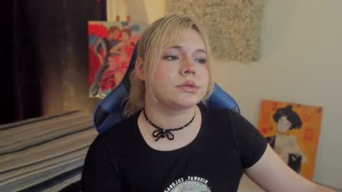 Snapshot of maxxxine_ chatting on 01/09/25, 09:37 Maxine Minx online show from 01/09/25, 09:37