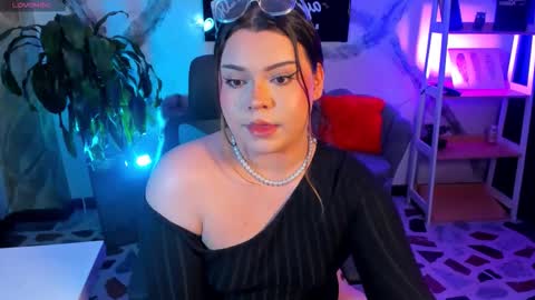 Maxine Minx online show from 02/15/26, 05:59