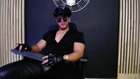 Snapshot of maxxxpowerful chatting on 12/03/24, 06:49 maxxxpowerful online show from 12/03/24, 06:49