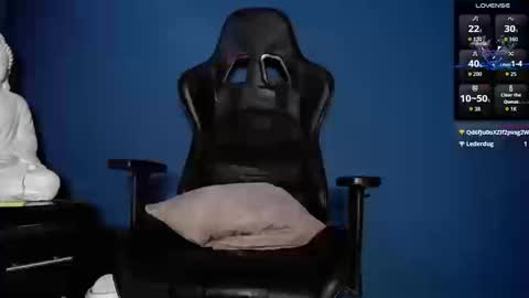 Snapshot of maxxxpowerful chatting on 09/17/25, 05:58 maxxxpowerful online show from 09/17/25, 05:58