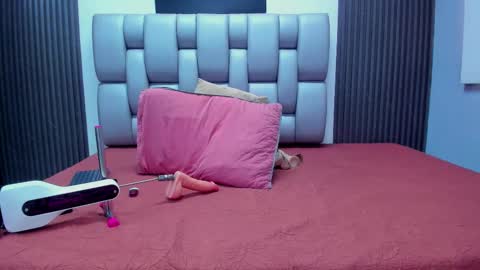 Snapshot of may_clanfort chatting on 03/25/26, 12:22 MAY online show from 03/25/26, 12:22